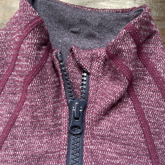 Lululemon define-soft mini check - black swan heathered plum - Picture 4 of 5